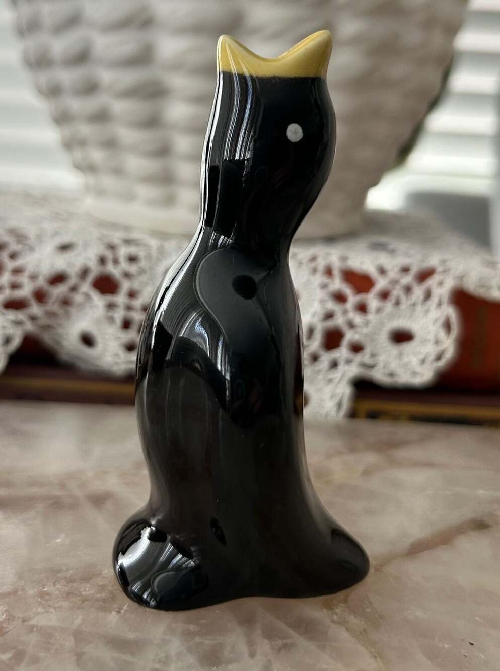 Vintage Ceramic Blackbird Pie Vent